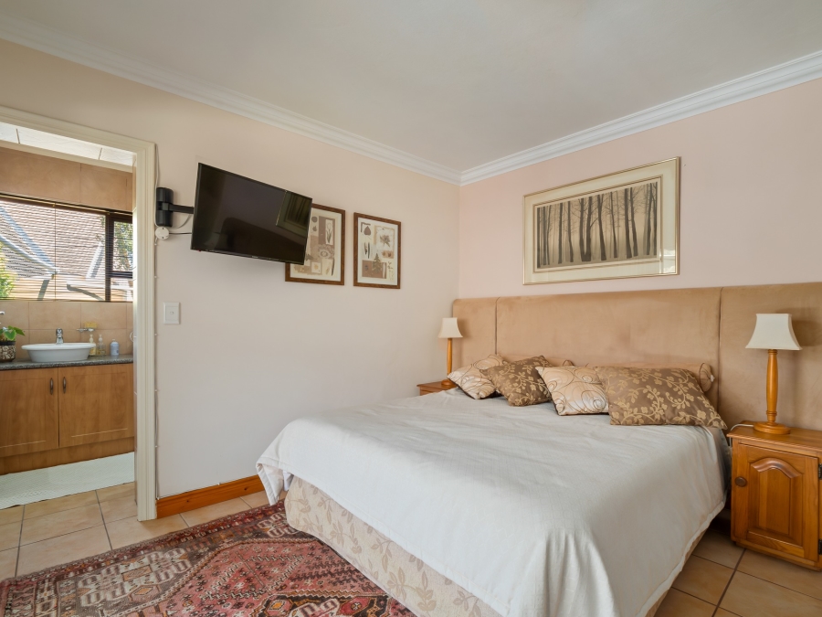 4 Bedroom Property for Sale in Groenvallei Western Cape